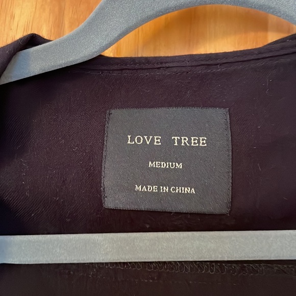 Love Tree Medium Black Jacket- women’s - Picture 3 of 5